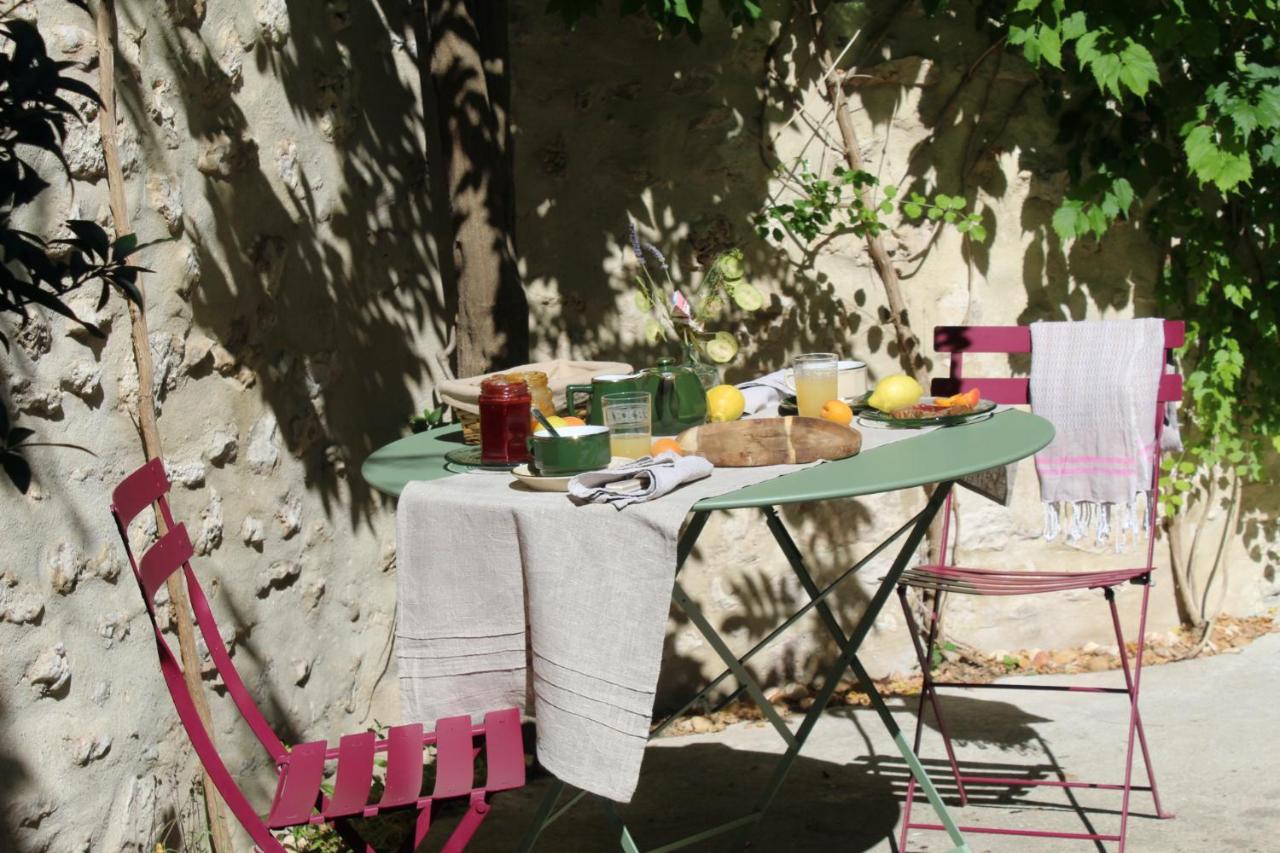La Magnanerie De Dions Bed and Breakfast Εξωτερικό φωτογραφία